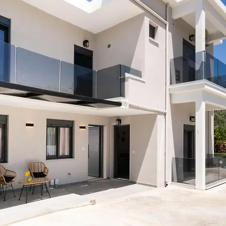 Vardas Luxury Apartament Lefkáda